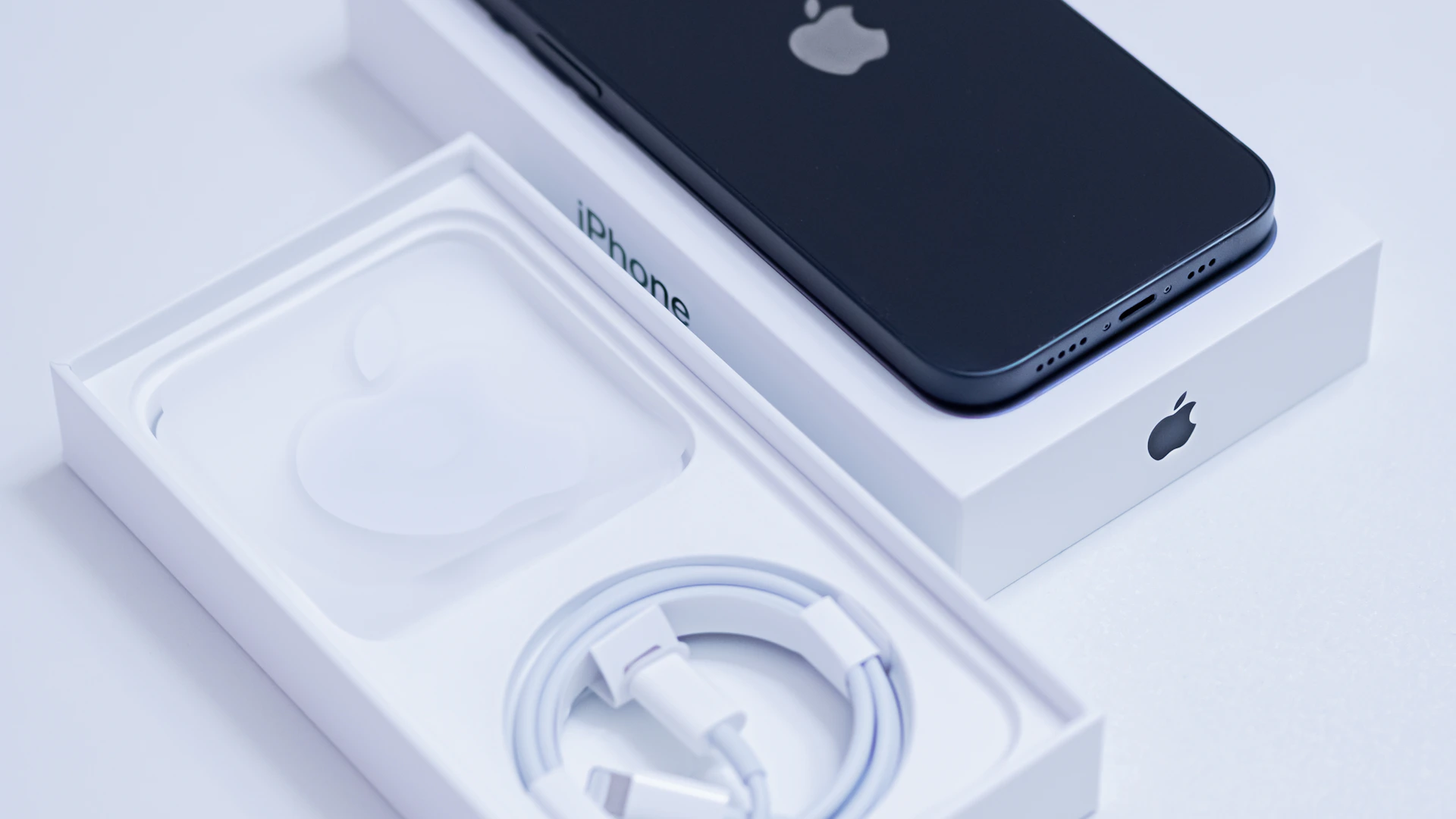iPhone 16 prix Canada 2026 caractéristiques guide achat